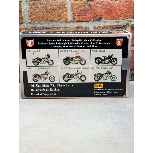 Harley Davidson Series 8 Die Cast Metal Motorcycle Replica 1:18 Scale Model - Picture 3 of 3